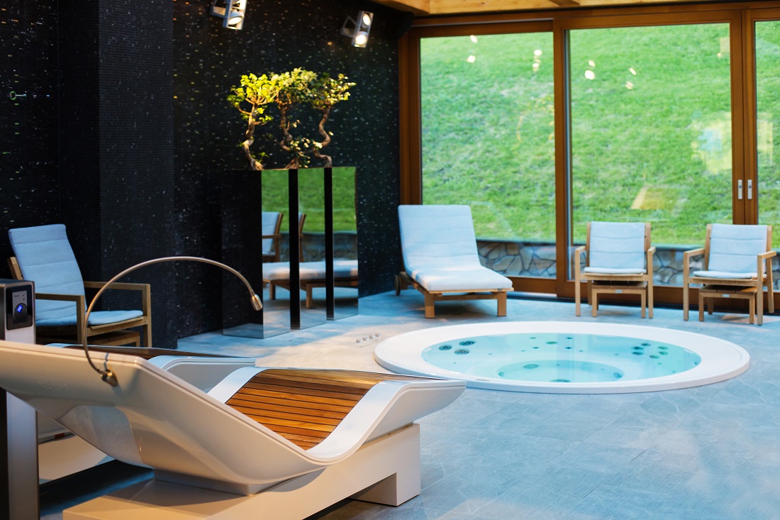 How Wellness Centers Support Chronic Pain Management