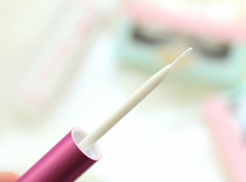 House of Lashes Lash Adhesive
